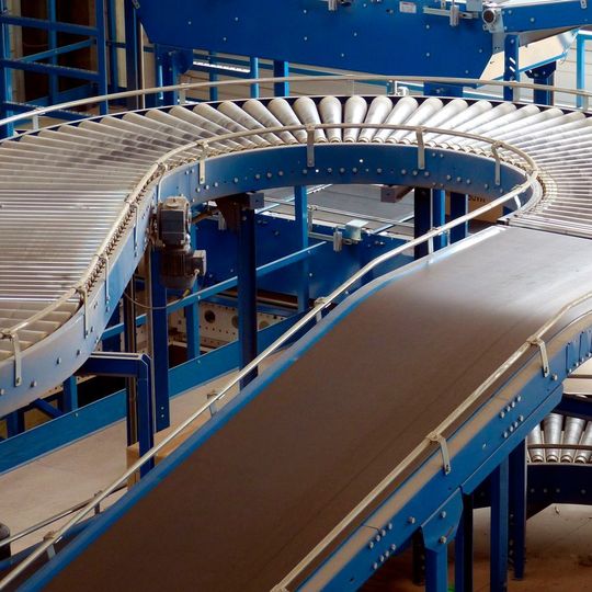 Förderbänder sind integraler Bestandteil des Materialflusses in Unternehmen. Der neue Blog von Habasit soll Interessierten alle relevanten Informationen zu dieser Fördertechnologie vermitteln. Förderbänder sind integraler Bestandteil des Materialflusses in Unternehmen. Der neue Blog von Habasit soll Interessierten alle relevanten Informationen zu dieser Fördertechnologie vermitteln.