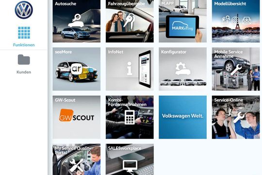 Mittels einer App auf dem I-Pad können Verkäufer und Serviceberater im VW-Betrieb auf die unterschiedlichen Programm zugreifen.