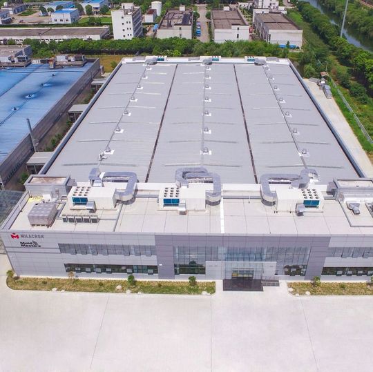 Milacron’s Mold-Masters China operations employ over 800 team members with that number expected to reach 900 by the end of 2017. Milacron’s Mold-Masters China operations employ over 800 team members with that number expected to reach 900 by the end of 2017.