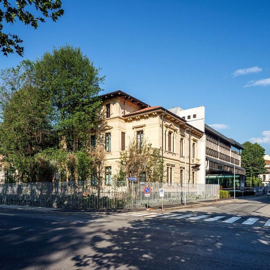 Dieses historische Gebäude in Turin ist mit Siemenstechnik ausgestattet worden. Dieses historische Gebäude in Turin ist mit Siemenstechnik ausgestattet worden.