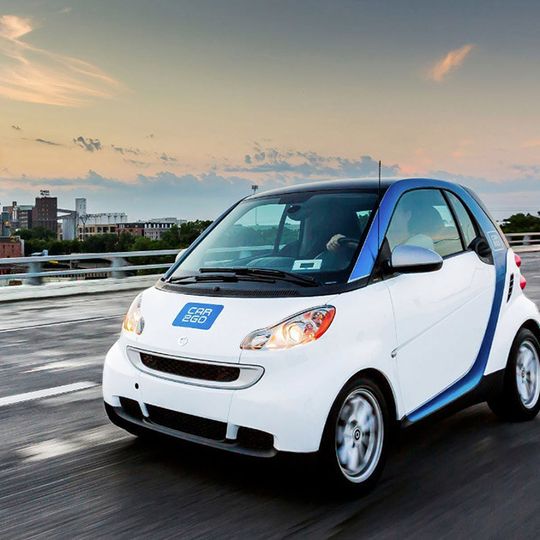 Car-2-Go gilt mit seinen knapp 4.000 Fahrzeugen als größter Carsharing-Anbieter in Deutschland. Car-2-Go gilt mit seinen knapp 4.000 Fahrzeugen als größter Carsharing-Anbieter in Deutschland.