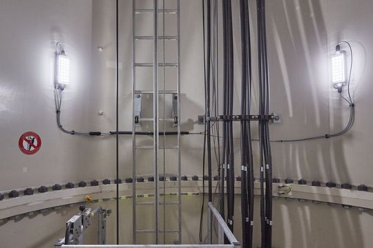 Mit dem QPD-Installationssystem lassen sich die LED-Leuchten einfach und zeitsparend verdrahten Mit dem QPD-Installationssystem lassen sich die LED-Leuchten einfach und zeitsparend verdrahten