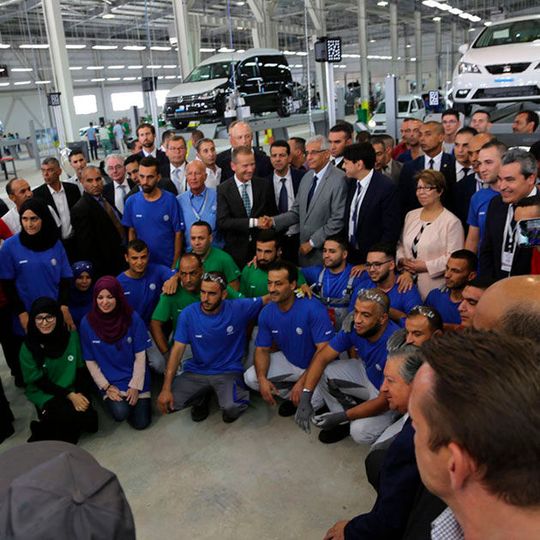 Der Volkswagen-Konzern und Sovac S.P.A. haben das gemeinsame Mehrmarken-Joint Venture Sovac Production S.P.A. in Algerien eröffnet. Der Volkswagen-Konzern und Sovac S.P.A. haben das gemeinsame Mehrmarken-Joint Venture Sovac Production S.P.A. in Algerien eröffnet.