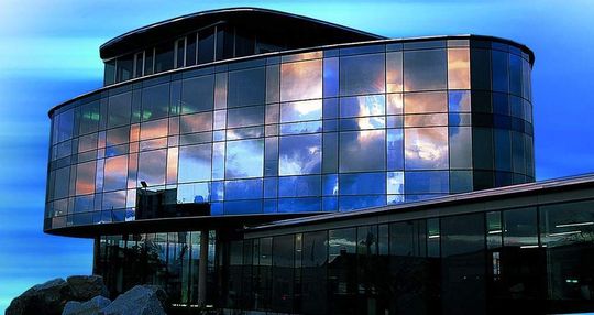 Die Firmenzentrale von VIPA in Herzogenaurach wird um zwei Büro- und Lagergebäude erweitert. Die Firmenzentrale von VIPA in Herzogenaurach wird um zwei Büro- und Lagergebäude erweitert.