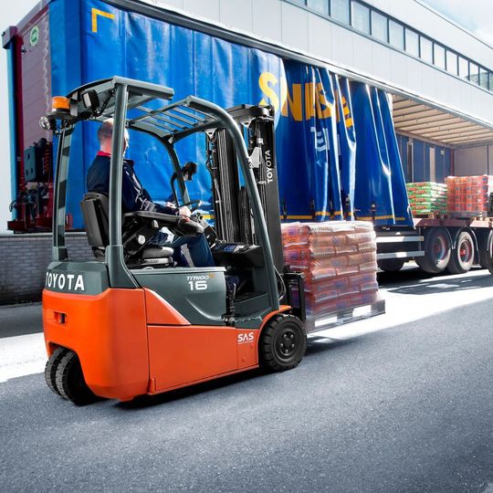 Toyota Material Handling Deutschland, der hiesige Vertreter des größten Flurförderzeugherstellers der Welt, feiert 10-jähriges Jubiläum. Toyota Material Handling Deutschland, der hiesige Vertreter des größten Flurförderzeugherstellers der Welt, feiert 10-jähriges Jubiläum.