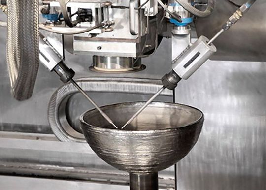 Réservoir de fusée en titane fabriqué par faisceau d'électrons sous vide. Réservoir de fusée en titane fabriqué par faisceau d'électrons sous vide.