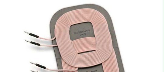 Elektronische Geräte lassen sich komfortabel über das System der magnetischen Kopplung aufladen. Elektronische Geräte lassen sich komfortabel über das System der magnetischen Kopplung aufladen.