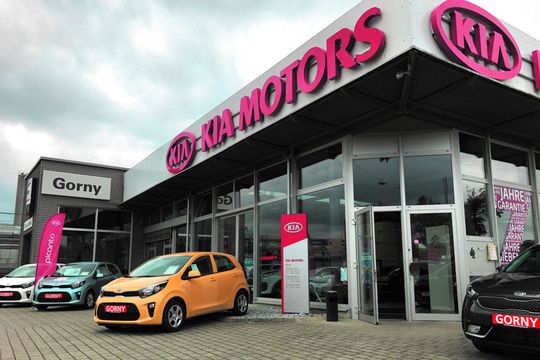 Das Autohaus Gorny aus Eislingen, 50 Kilometer östlich von Stuttgart, klagte erfolgreich gegen einen verärgerten Kunden, der Geld vom Kia-Händler forderte. Das Autohaus Gorny aus Eislingen, 50 Kilometer östlich von Stuttgart, klagte erfolgreich gegen einen verärgerten Kunden, der Geld vom Kia-Händler forderte.