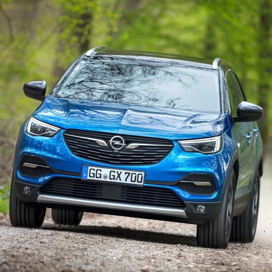 Nach dem kleinen Crossland X bringt Opel den größeren Grandland X. Nach dem kleinen Crossland X bringt Opel den größeren Grandland X.