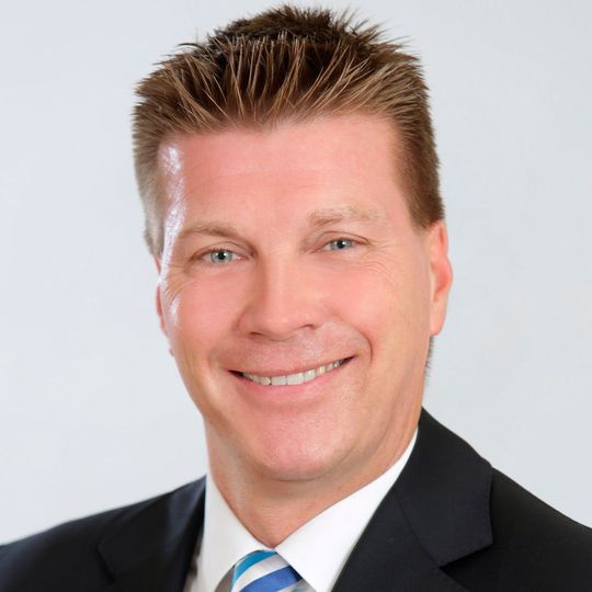 Ex-Prologis-Mann Sascha Petersmann hat als neuer Deutschland-Chef bei Baytree Logistics Properties angeheuert. Ex-Prologis-Mann Sascha Petersmann hat als neuer Deutschland-Chef bei Baytree Logistics Properties angeheuert.