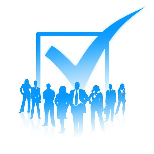 IT-Governance ist ein wesentlicher Bestandteil der Unternehmensführung und bildet einen Ordnungsrahmen für die IT. IT-Governance ist ein wesentlicher Bestandteil der Unternehmensführung und bildet einen Ordnungsrahmen für die IT.