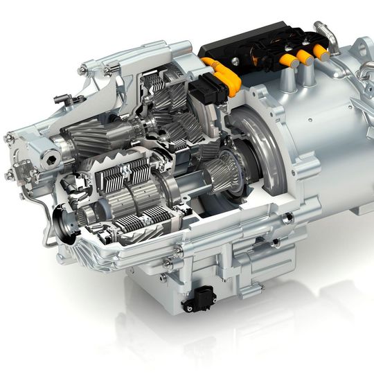 GKN präsentiert auf der IAA 2017 das integrierte E-Antriebssystem „eTwinsterX“. GKN präsentiert auf der IAA 2017 das integrierte E-Antriebssystem „eTwinsterX“.