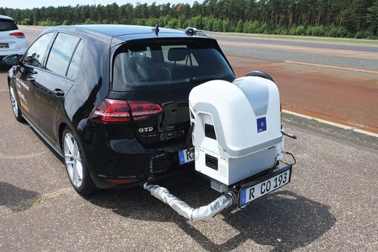 Der Fahrversuch mit dem portablen Messgerät zeigt: Saubere Diesel sind möglich. Der Fahrversuch mit dem portablen Messgerät zeigt: Saubere Diesel sind möglich.