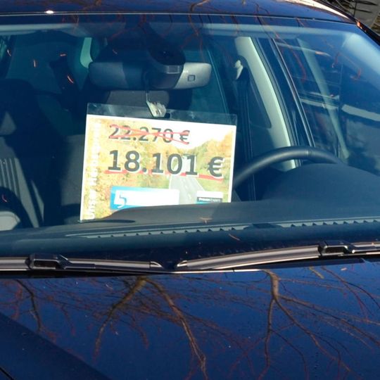 Es lohnt sich für Händler, den Käufern an allen Verkaufspunkten attraktive Angebote zu machen. Denn sie zögern lange mit ihrer Kaufentscheidung.