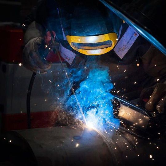 Seit über 60 Jahren bietet die Schweissen & Schneiden der Füge-, Trenn- und Beschichtungstechnik das optimale Umfeld für die Vorstellung neuer Produkte, Verfahren und Dienstleistungen. Seit über 60 Jahren bietet die Schweissen & Schneiden der Füge-, Trenn- und Beschichtungstechnik das optimale Umfeld für die Vorstellung neuer Produkte, Verfahren und Dienstleistungen.