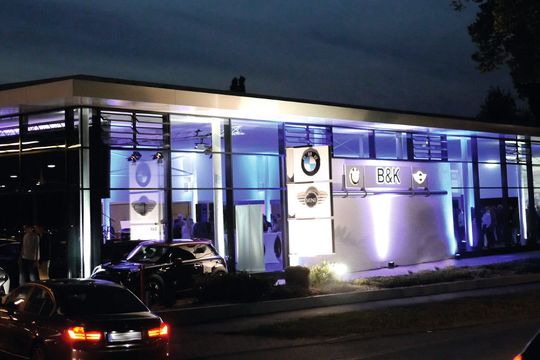 Das B&K-Autohaus in Lüneburg wurde komplett umgebaut. Das B&K-Autohaus in Lüneburg wurde komplett umgebaut.