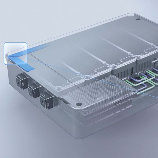 Bei der „P2G“-Dichtung der Freudenberg Sealing Technologies werden die beiden Grundfunktionen „Abdichten“ und „Befestigen“ in getrennten Bereichen realisiert. Bei der „P2G“-Dichtung der Freudenberg Sealing Technologies werden die beiden Grundfunktionen „Abdichten“ und „Befestigen“ in getrennten Bereichen realisiert.