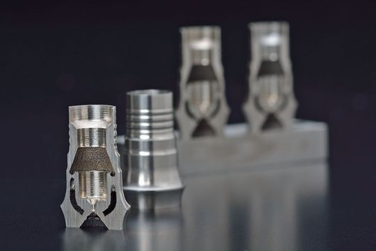 Avec la technologie LUMEX du fabricant japonais Matsuura, NEWEMAG | Schneider mc propose sur le marché suisse une solution détenant l'exclusivité mondiale dans le domaine de la fabrication additive. Avec la technologie LUMEX du fabricant japonais Matsuura, NEWEMAG | Schneider mc propose sur le marché suisse une solution détenant l'exclusivité mondiale dans le domaine de la fabrication additive.