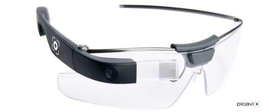 Eine Datenbrille sorgt in der Automobilindustrie für mehr Effizienz und Sicherheit von sequenzierten Prozessen entlang der Fertigungslinie. Eine Datenbrille sorgt in der Automobilindustrie für mehr Effizienz und Sicherheit von sequenzierten Prozessen entlang der Fertigungslinie.