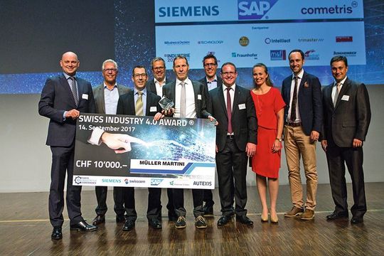 Anlässlich der von über 300 Fachpersonen besuchten Swiss Industry 4.0 Conference wurde in zweiter Auflage der Swiss Industry 4.0 Award an Müller Martini AG vergeben. Anlässlich der von über 300 Fachpersonen besuchten Swiss Industry 4.0 Conference wurde in zweiter Auflage der Swiss Industry 4.0 Award an Müller Martini AG vergeben.