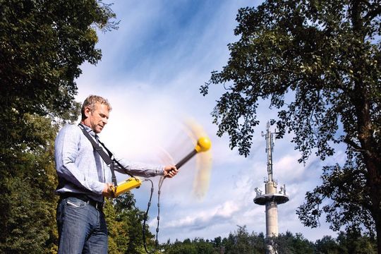 Narda Safety Test Solutions hat die neue Generation seines hoch spezialisierten SRM-3006 um die Option LTE-TDD erweitert. Narda Safety Test Solutions hat die neue Generation seines hoch spezialisierten SRM-3006 um die Option LTE-TDD erweitert.
