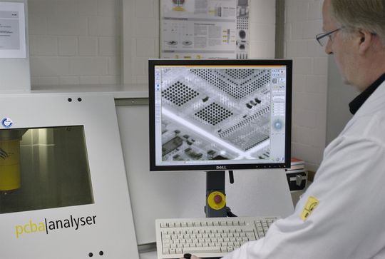 Für die Kontrolle von BGA-Lötungen nutzt die Ihlemann AG moderne Röntgentechnik, da Sichtkontrollen hier nicht möglich sind. Für die Kontrolle von BGA-Lötungen nutzt die Ihlemann AG moderne Röntgentechnik, da Sichtkontrollen hier nicht möglich sind.