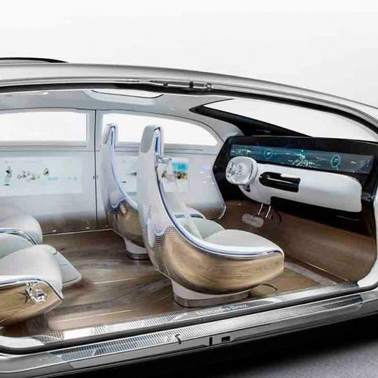 Danzer präsentierte auf der IAA 2017 Holzoberflächen für den Fahrzeuginnenraum. Danzer präsentierte auf der IAA 2017 Holzoberflächen für den Fahrzeuginnenraum.