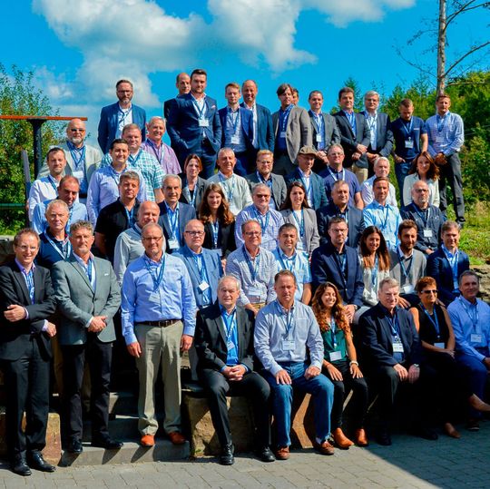 45 Teilnehmer informierten sich auf den diesjährigen „Pallet Dimensioning Days“ anhand von Best-Practice-Beispielen und Vorträgen zum Thema. 45 Teilnehmer informierten sich auf den diesjährigen „Pallet Dimensioning Days“ anhand von Best-Practice-Beispielen und Vorträgen zum Thema.