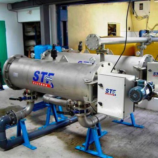 Abwasseraufbereitungsanlage, Durchfluss 80 m³/h, Filterfeinheit 50 + 20 µ, Ausstattung 1 FMA 2008 + 1 FMA 2010 in Edelstahl Abwasseraufbereitungsanlage, Durchfluss 80 m³/h, Filterfeinheit 50 + 20 µ, Ausstattung 1 FMA 2008 + 1 FMA 2010 in Edelstahl