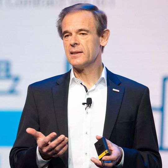 Bosch-Chef Dr. Volkmar Denner: „Die Blockchain und verwandte Technologien sind für uns von hoher strategischer Bedeutung.“ Bosch-Chef Dr. Volkmar Denner: „Die Blockchain und verwandte Technologien sind für uns von hoher strategischer Bedeutung.“