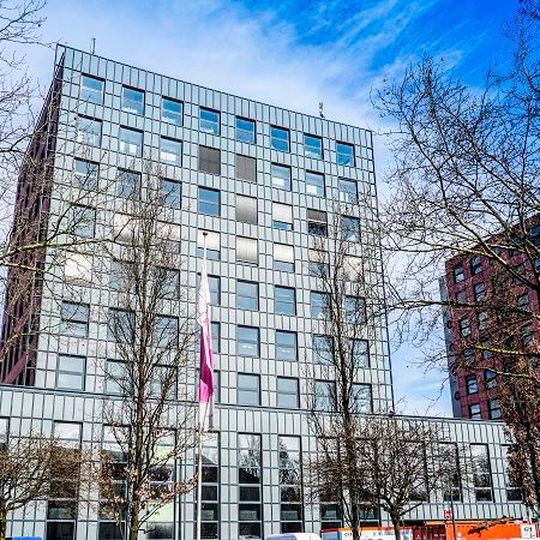Der Firmensitz von Hella Aglaia in Berlin-Tempelhof: Perspektivisch soll die Mitarbeiterzahl von 300 auf bis zu 500 steigen. Der Firmensitz von Hella Aglaia in Berlin-Tempelhof: Perspektivisch soll die Mitarbeiterzahl von 300 auf bis zu 500 steigen.