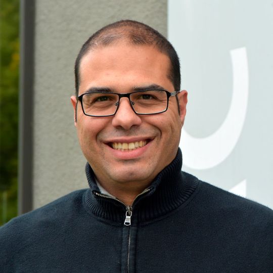 Der brasilianische Chemiker Dr. Jean Marcel R. Gallo forscht als Humboldt-Stipendiat an der Universität Jena. Der brasilianische Chemiker Dr. Jean Marcel R. Gallo forscht als Humboldt-Stipendiat an der Universität Jena.