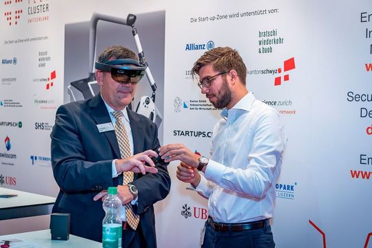 In der Start-up-Zone konnten Besucher live die Möglichkeiten von Augmented Reality erleben. In der Start-up-Zone konnten Besucher live die Möglichkeiten von Augmented Reality erleben.