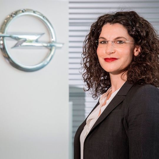 Marketing-Chefin Tina Müller wird den Rüsselsheimer Automobilhersteller Opel bald verlassen. Marketing-Chefin Tina Müller wird den Rüsselsheimer Automobilhersteller Opel bald verlassen.