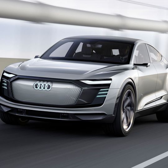 Audi präsentiert sich im Elektrauto-Land China mit dem Audi E-Tron Sportback Concept. Audi präsentiert sich im Elektrauto-Land China mit dem Audi E-Tron Sportback Concept.
