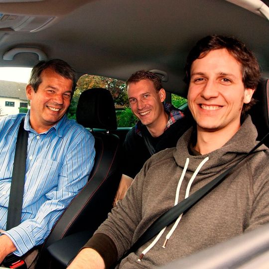 Die Geschäftsführung der Flinc GmbH, (v. l. n. r.) Dr. Klaus Dibbern, Michael Hübl und Benjamin Kirschner, bleiben trotz der Übernahme im Flinc-Führungsteam.