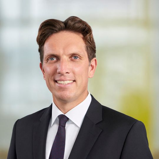 Axel Wachholz wird als CFO zum 1. Januar 2018 die Geschäftsführung von Phoenix Contact komplettieren wird. Axel Wachholz wird als CFO zum 1. Januar 2018 die Geschäftsführung von Phoenix Contact komplettieren wird.