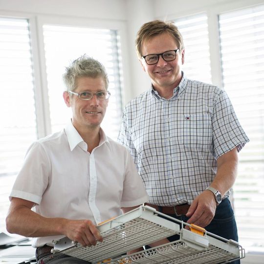 Volker Scheffels, Managing Director of EKT (left), and Peter Diedershagen-Reissig, General Manager at EKT (right). Volker Scheffels, Managing Director of EKT (left), and Peter Diedershagen-Reissig, General Manager at EKT (right).
