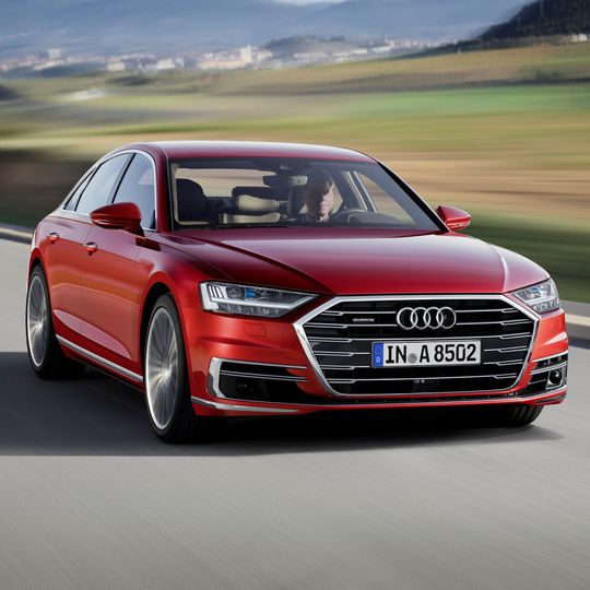 Der neue Audi A8 kommt zu Preisen ab 90.600 Euro in den Handel. Der neue Audi A8 kommt zu Preisen ab 90.600 Euro in den Handel.