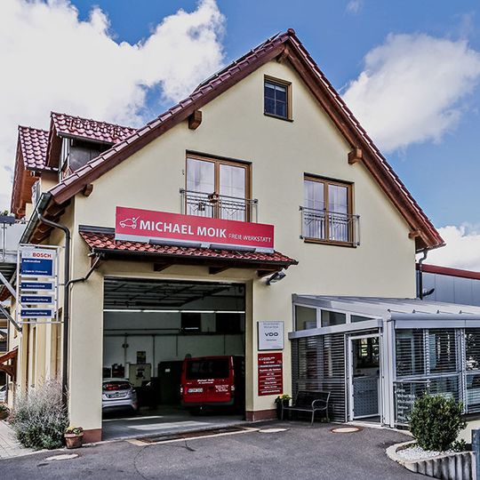 Die Jury des Deutschen Werkstattpreis besuchte Michael Moik im mittelfränkischen Pegnitz. Die Jury des Deutschen Werkstattpreis besuchte Michael Moik im mittelfränkischen Pegnitz.