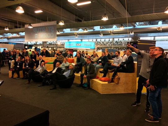 Die Technologien der Zukunft standen auf der Technomania im Rahmen der Messe Hi im Mittelpunkt. Der dänische Ingenieurverband IDA hat gemeinsam mit Festo, Danfoss und MCH zum Austausch eingeladen. Viel Startups und Spinoffs präsentierten ihre Ideen. Die Technologien der Zukunft standen auf der Technomania im Rahmen der Messe Hi im Mittelpunkt. Der dänische Ingenieurverband IDA hat gemeinsam mit Festo, Danfoss und MCH zum Austausch eingeladen. Viel Startups und Spinoffs präsentierten ihre Ideen.
