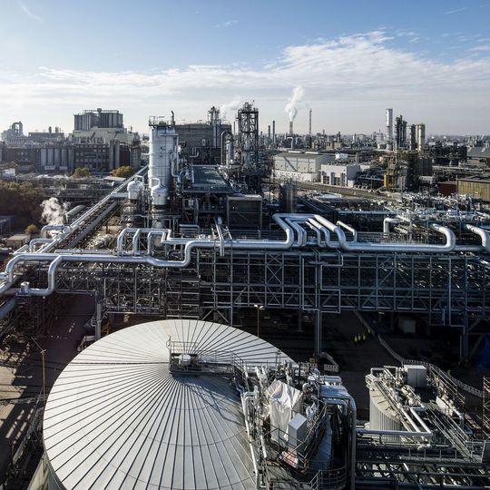 Die TDI-Anlage der BASF macht seit ihrem Start vor zwei Jahren immer wieder Schwierigkeiten. Die TDI-Anlage der BASF macht seit ihrem Start vor zwei Jahren immer wieder Schwierigkeiten.