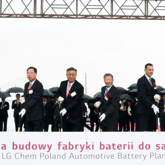 The plant is the first large-scale lithium-ion battery plant for automotive application in Europe. The plant is the first large-scale lithium-ion battery plant for automotive application in Europe.