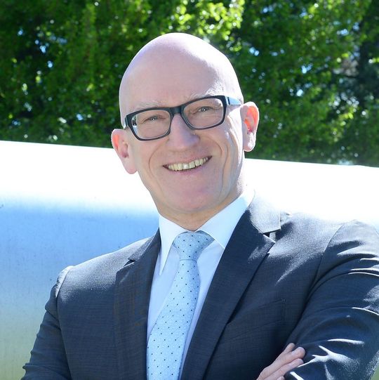 Ulrich Grauvogel, ElasticGear Produktmanager und CMO der Data Ahead GmbH, Nürnberg: „Ganze Fabriken zu digitalisieren ist umfangreich. Bei Massendaten können wir vom Internet lernen.“ Ulrich Grauvogel, ElasticGear Produktmanager und CMO der Data Ahead GmbH, Nürnberg: „Ganze Fabriken zu digitalisieren ist umfangreich. Bei Massendaten können wir vom Internet lernen.“