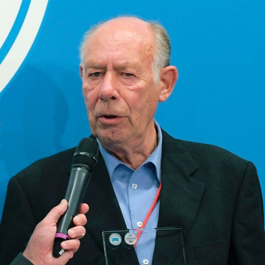 Dieter Nieber gewinnt den Ehrenkalligraphen des ZDK für sein Lebenswerk.