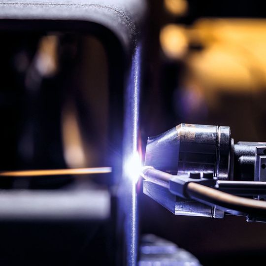 Das WIG-Verfahren Arc-Tig von Fronius sorgt für hohe Schweißgeschwindigkeiten und eine hervorragende Nahtqualität. Das WIG-Verfahren Arc-Tig von Fronius sorgt für hohe Schweißgeschwindigkeiten und eine hervorragende Nahtqualität.
