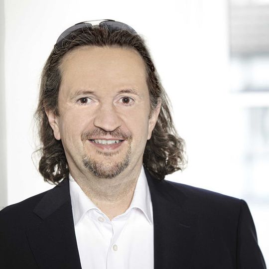 Dr. Marcus Dill, CEO von Mayato, stellt in Karlsruhe das Berufsbild des Data Scientist vor. Dr. Marcus Dill, CEO von Mayato, stellt in Karlsruhe das Berufsbild des Data Scientist vor.
