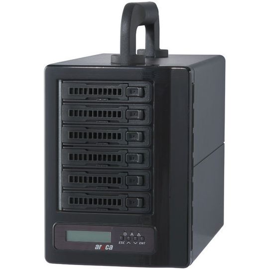 Das tragbare Mini-RAID von Areca bietet schnellen Storage für unterwegs. Das tragbare Mini-RAID von Areca bietet schnellen Storage für unterwegs.