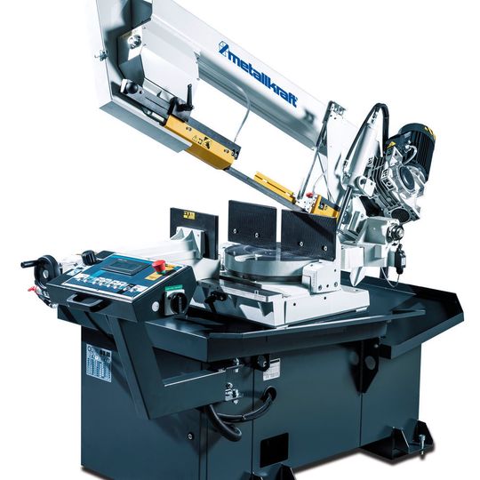 Am Stand zeigt Stürmer unter anderem die vollautomatische, CNC-Schwenkrahmen-Metallbandsäge BMBS 300 X 320 CNC-G für Gehrungsschnitte bis +60°. Am Stand zeigt Stürmer unter anderem die vollautomatische, CNC-Schwenkrahmen-Metallbandsäge BMBS 300 X 320 CNC-G für Gehrungsschnitte bis +60°.
