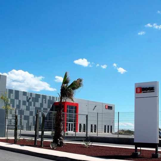 Der Automobilzulieferer Boge Rubber & Plastics hat ein neues Werk im mexikanischen San Luis Potosí eröffnet. Der Automobilzulieferer Boge Rubber & Plastics hat ein neues Werk im mexikanischen San Luis Potosí eröffnet.